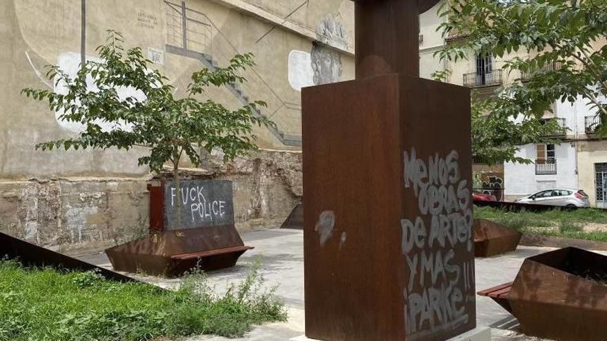 Los artistas piden medidas contra el vandalismo en las esculturas del IVAM