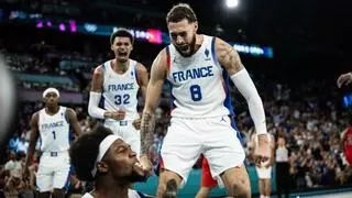 Francia vence a Canadá de manera holgada y se clasifica para semifinales (82-73)