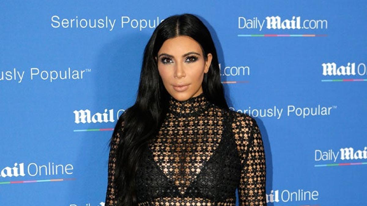 Kim Kardashian con transparencias en el Festival Internacinal de Publicidad Lions 2015 que se celebra en Cannes