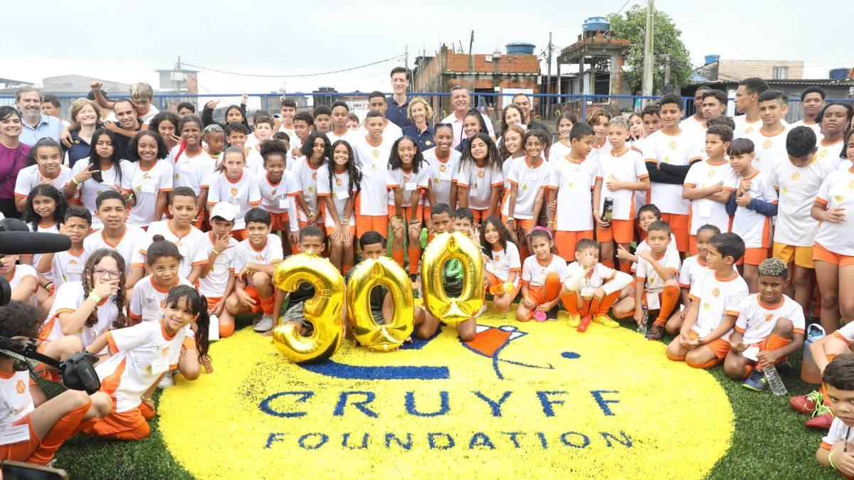 Imagen de la presentación del nuevo Cruyff Court en Brasil