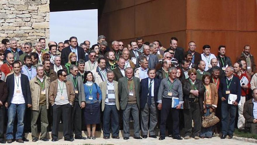 Representantes municipales de la comarca de Aliste durante el último encuentro «Duero-Douro».