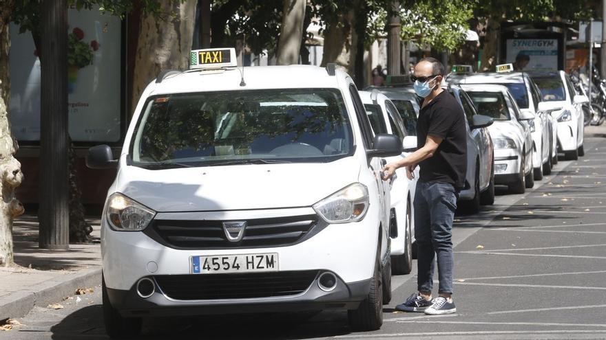 Facua critica la modificación de la ordenanza del taxi en Córdoba