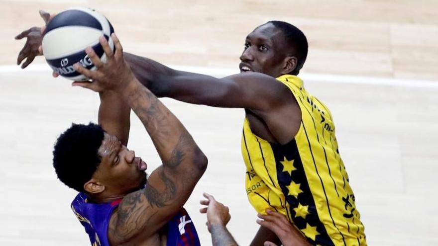 Un momento del Barça Lassa - Iberostar Tenerife.