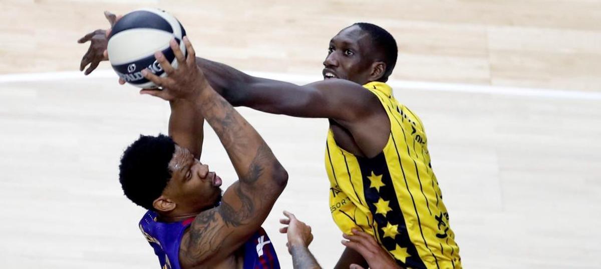 Un momento del Barça Lassa - Iberostar Tenerife.