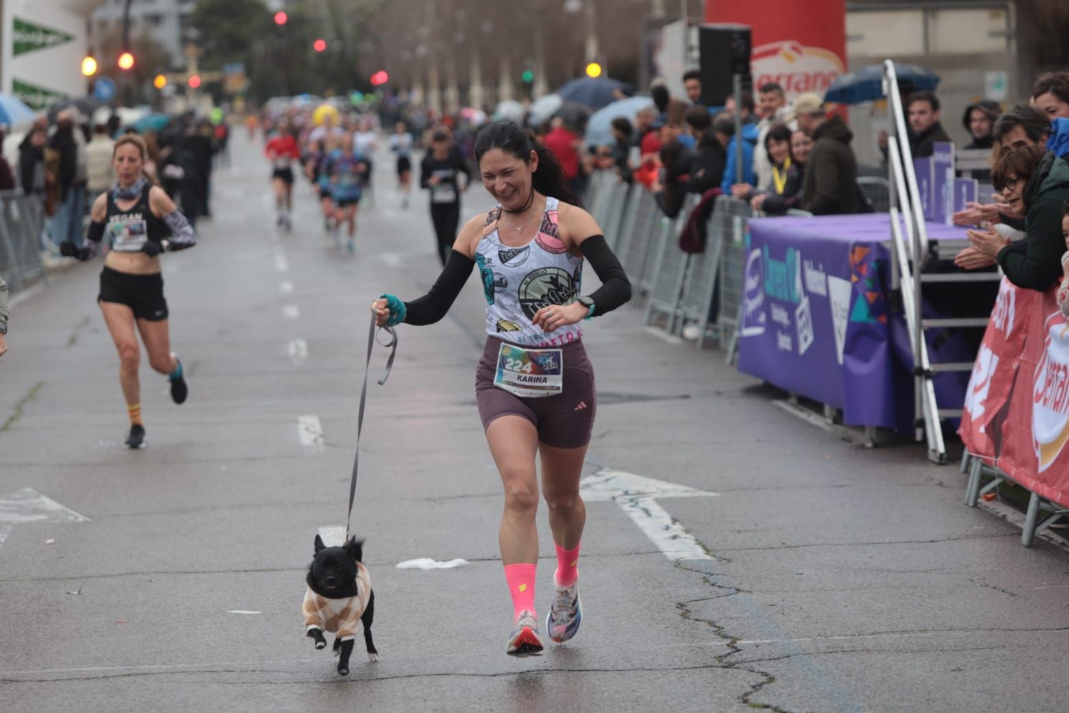 Búscate en la 10 K femenina celebrada hoy en València