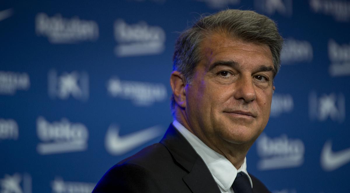 Barcelona. 31.05.2021.    Deportes.  Presentación del Kun Agüero como nuevo jugador del FC Barcelona. En la foto, el presidente Joan Laporta en la rueda de prensa. Fotografía de Jordi Cotrina