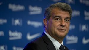 Barcelona. 31.05.2021.    Deportes.  Presentación del Kun Agüero como nuevo jugador del FC Barcelona. En la foto, el presidente Joan Laporta en la rueda de prensa. Fotografía de Jordi Cotrina