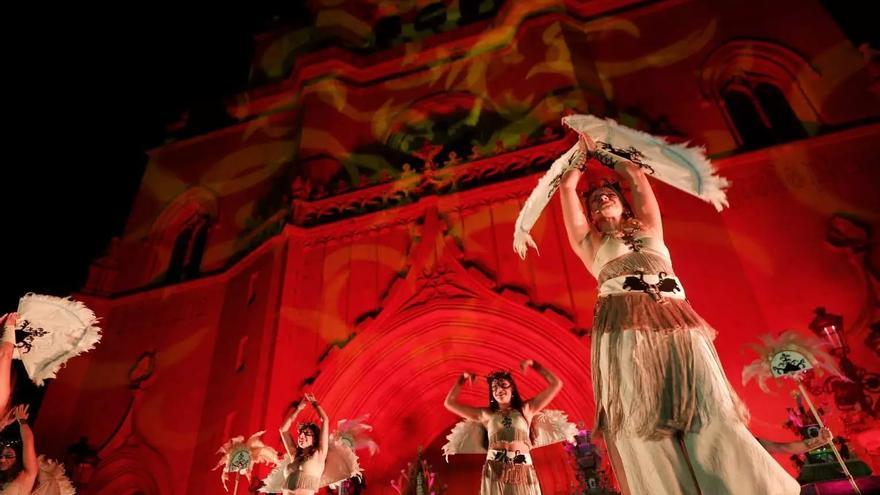 Castelló celebra a lo grande su fundación con las Medallas de Oro, tradición y mascletà