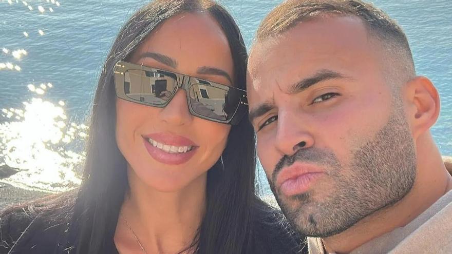 Aurah Ruiz consuela a Jesé por quedarse sin equipo