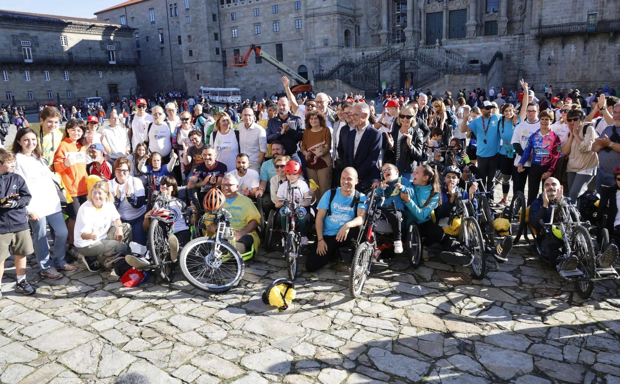Vicente del Bosque e Irene Villa, en Santiago con el Camino de Valores por la inclusión