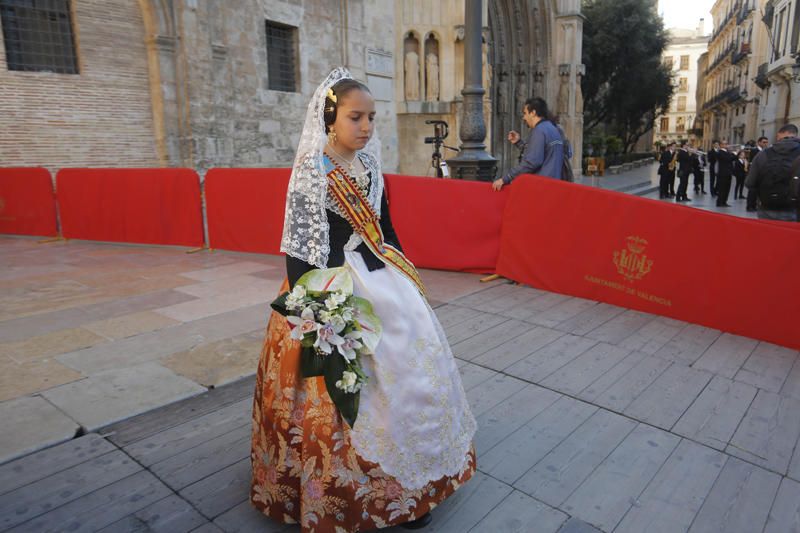 Comisiones falleras que han desfilado hasta las 18:00 horas.