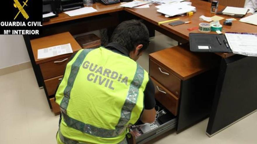 Detienen al exteniente de alcalde de Loriguilla por la trama que explotaba a condenados