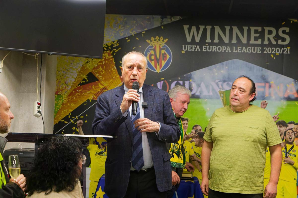 Galería | El Villarreal realiza el tradicional brindis por la permanencia