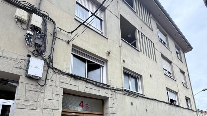 El cadáver calcinado que encontraron los bomberos en una vivienda de Oviedo es de una mujer