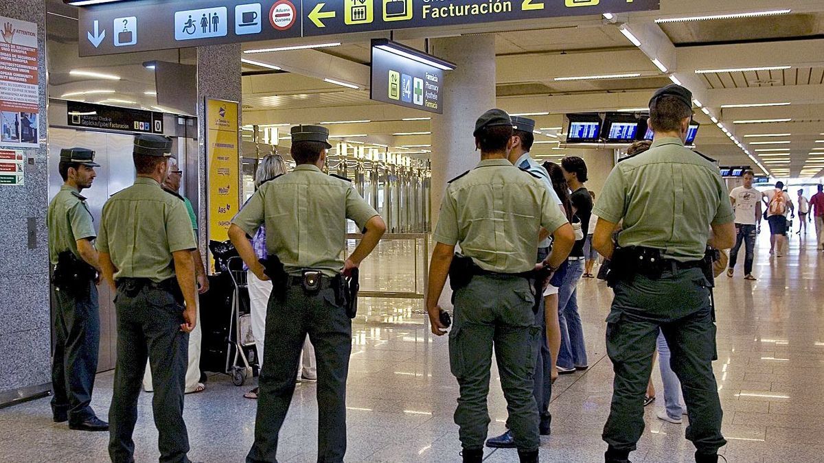 Agentes de la Guardia Civil en Son Sant Joan, donde ocurrieron los hechos en agosto de 2017.