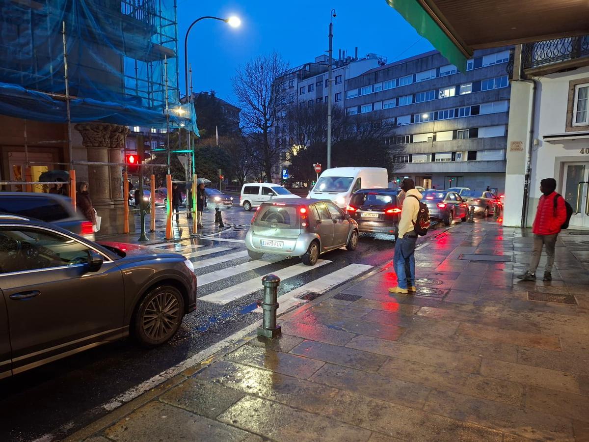La huelga de buses vuelve a poner en jaque el tráfico en Santiago La huelga de buses vuelve a poner en jaque el tráfico en Santiago