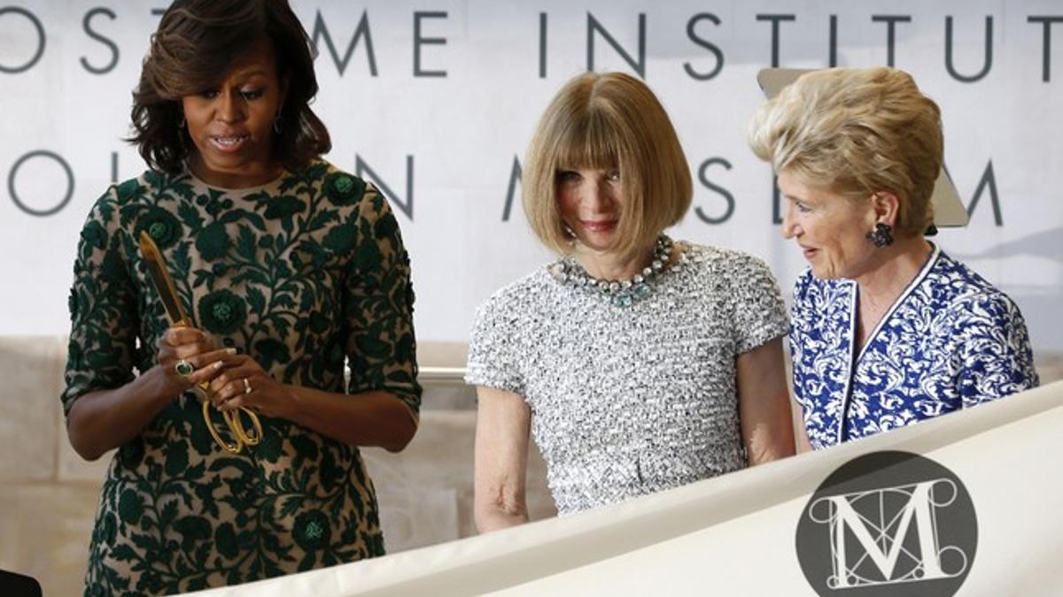Michelle Obama junto a la editora jefe de 'Vogue USA', Anna Wintour en la ceremonia de inauguración del Costume Institute, en el museo Metropolitan de Nueva York el pasado mes de mayo.