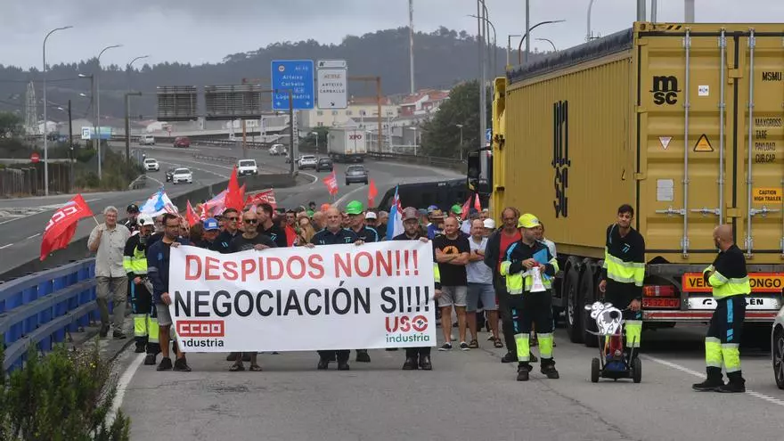 Manifestación del personal de Resonac en A Coruña