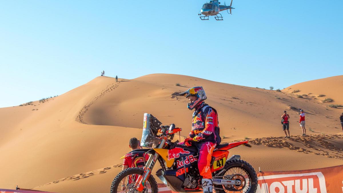 Kevin Benavides, two-time Dakar champion, has a reserved prognosis after an accident