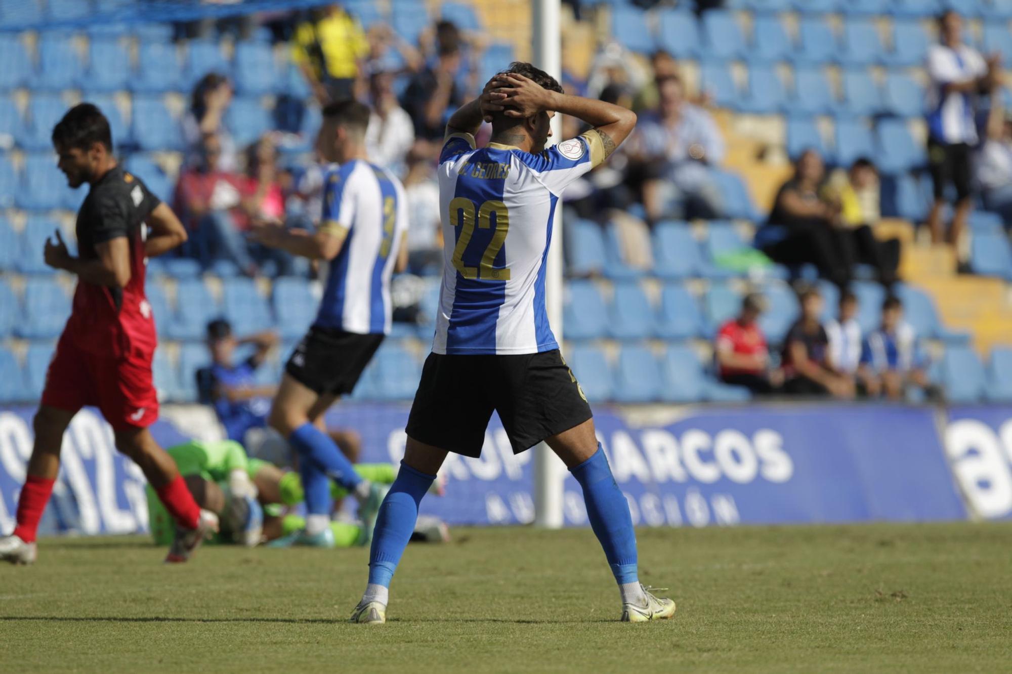 Cedrés lamenta una ocasión fallada en el Hércules - La Nucía de Copa del Rey.