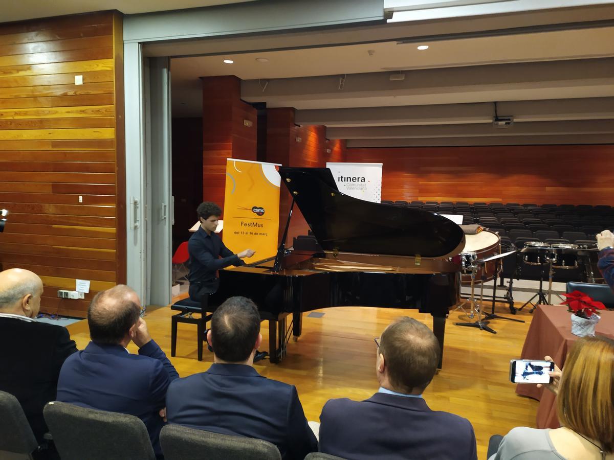 Concierto de piano de Fernando Alarcón, alumno del conservatorio superior de música Salvador Seguí