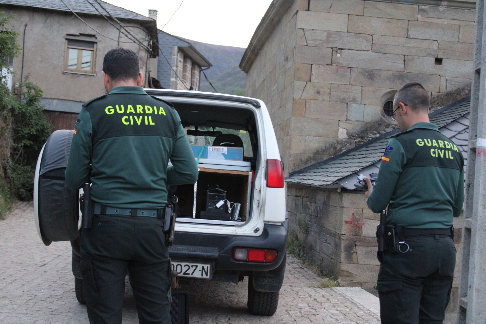 GALERÍA | Así ha sido el operativo de búsqueda de una mujer en Sanabria con final feliz