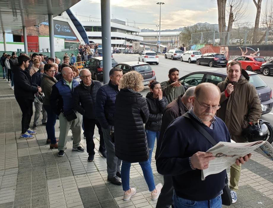 Las colas llegan a la grada de Río