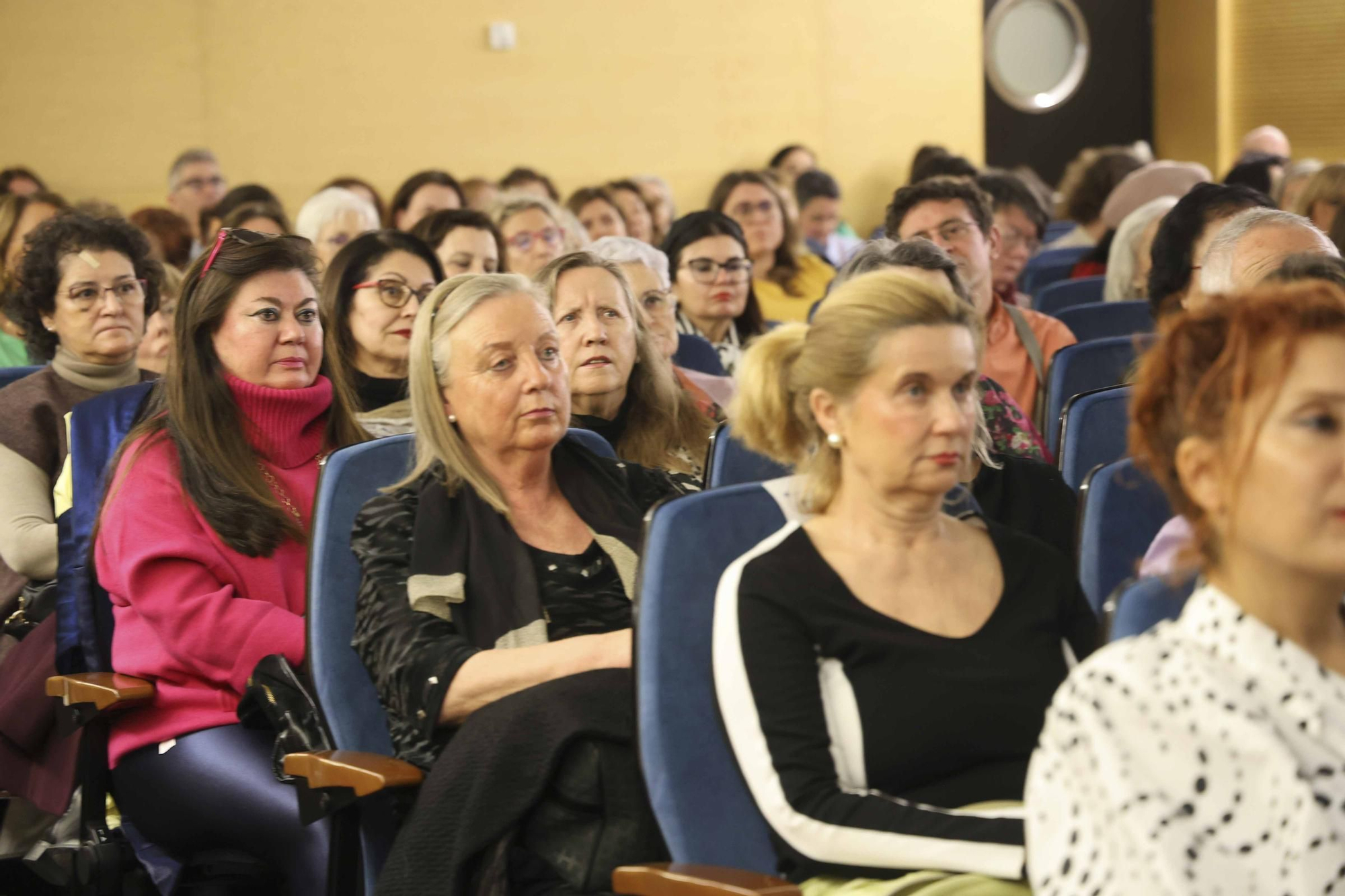 "Mujeres que abren caminos"