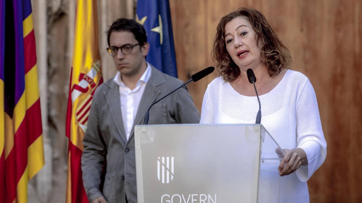 La presidenta Francina Armengol y el conseller Iago Negueruela