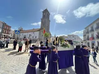 Los pequeños de Lucena y Villanueva de Córdoba disfrutan de la Semana Santa chiquita