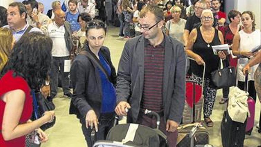 Ryanair retoma los vuelos de Castellón-Brístol el domingo