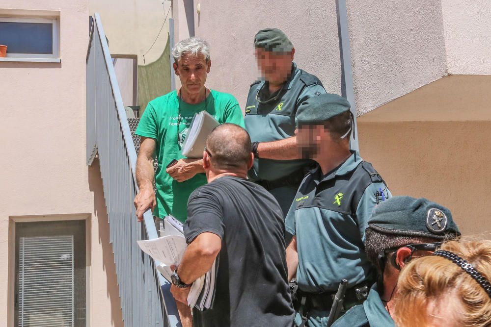 La Generalitat recurre a la Guardia Civil con el rechazo de la PAH para desalojar un piso de promoción pública ocupado desde 2016