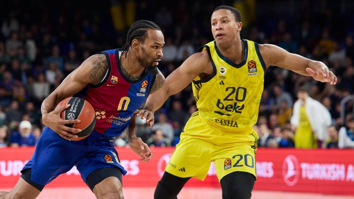 Kevin Punter y Donta Hall, en el Barça - Fenerbahçe de la temporada pasada