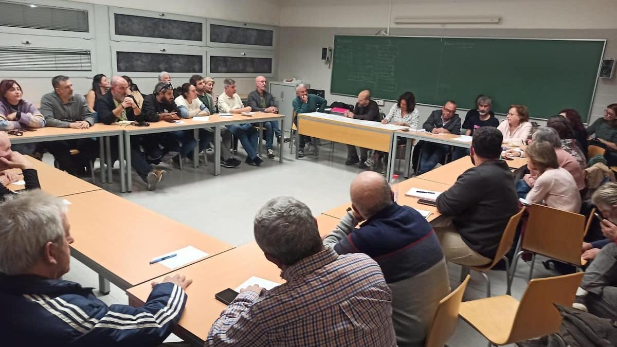Vecinos de Catarroja forman su comité de reconstrucción y emergencia.