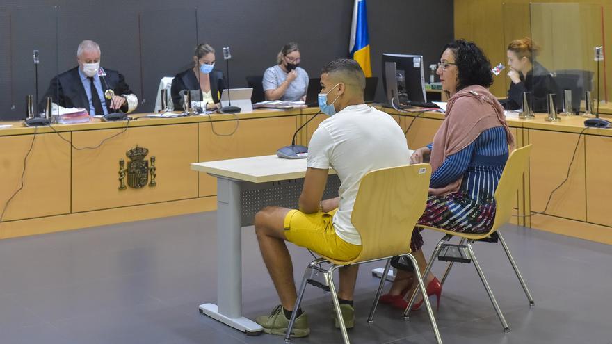 El TSJ de Canarias ratifica la pena de tres años y medio de cárcel al joven que lideró el motín en Puerto Bello