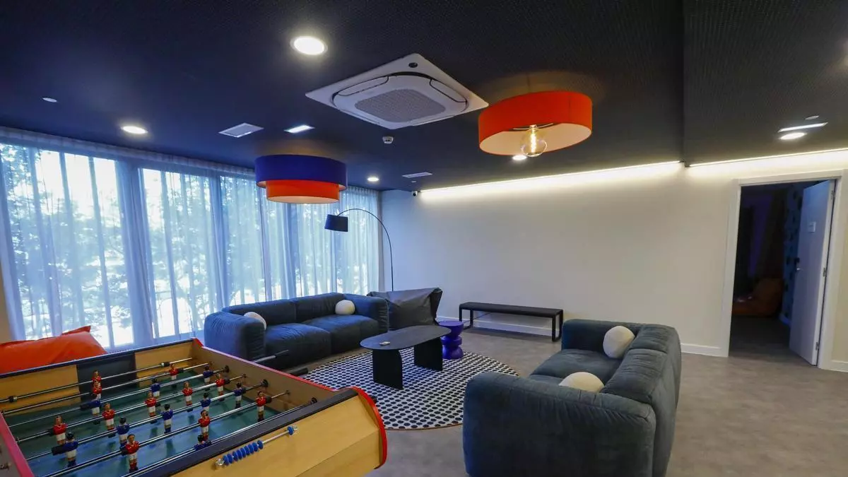 Abre sus puertas la nueva residencia para estudiantes de Zaragoza: "Los padres se sienten más seguros dejando a sus hijos en un ambiente cercano"