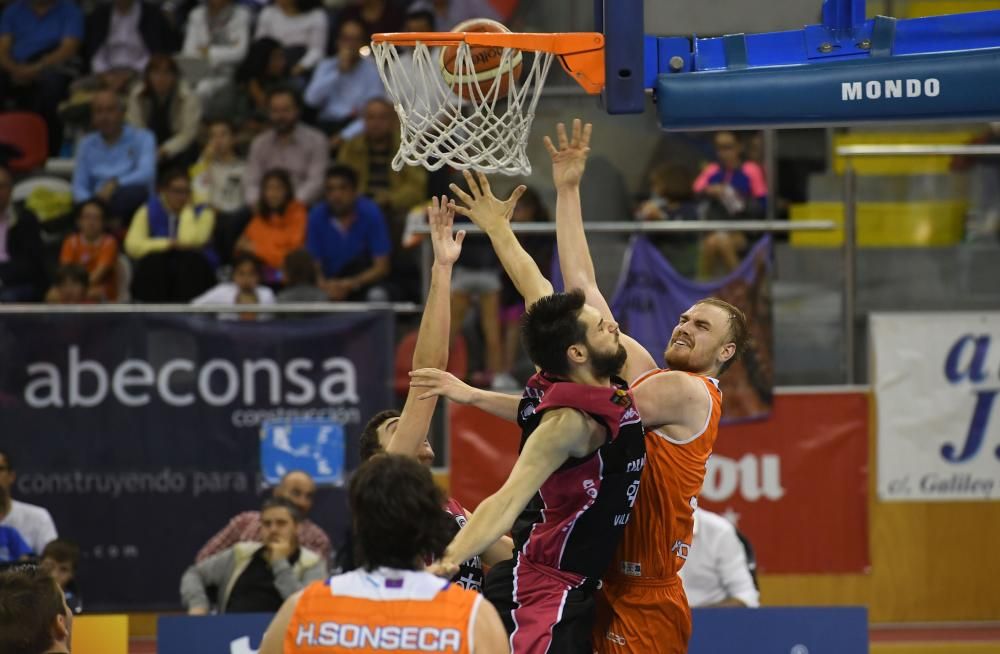 Derrota del Leyma Basket Coruña ante el Valladolid