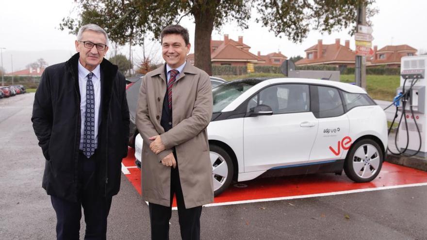 Los campus de Gijón, Mieres y Oviedo suman 10 nuevos puntos de recarga del coche eléctrico