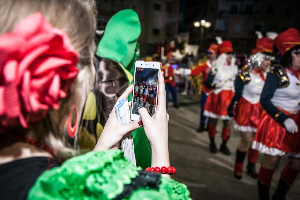 Muro se viste de color con su tradicional carnaval