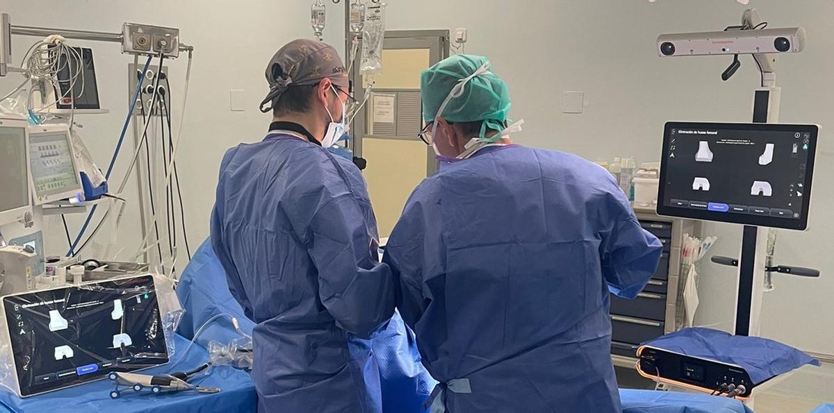 El Hospital Lluís Alcanyís de Xàtiva incorpora la cirugía robótica para prótesis de rodilla