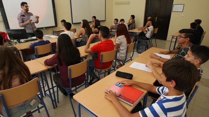 Las familias valoran con un 8,5 la labor del profesorado andaluz