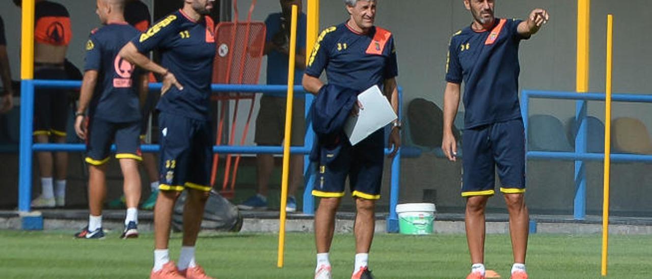 Quique Setién, en el entrenamiento del pasado jueves.