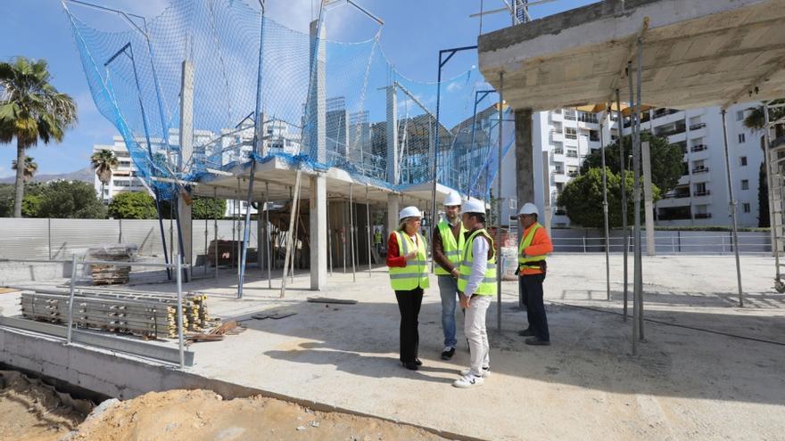 La obra del Centro de Usos de Nueva Andalucía llega al 40% de ejecución