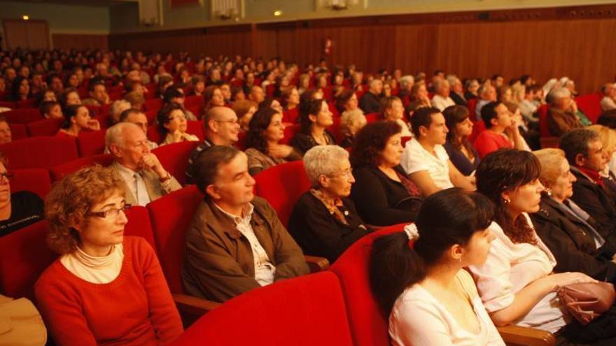 Nules levanta el telón con la llegada del frío