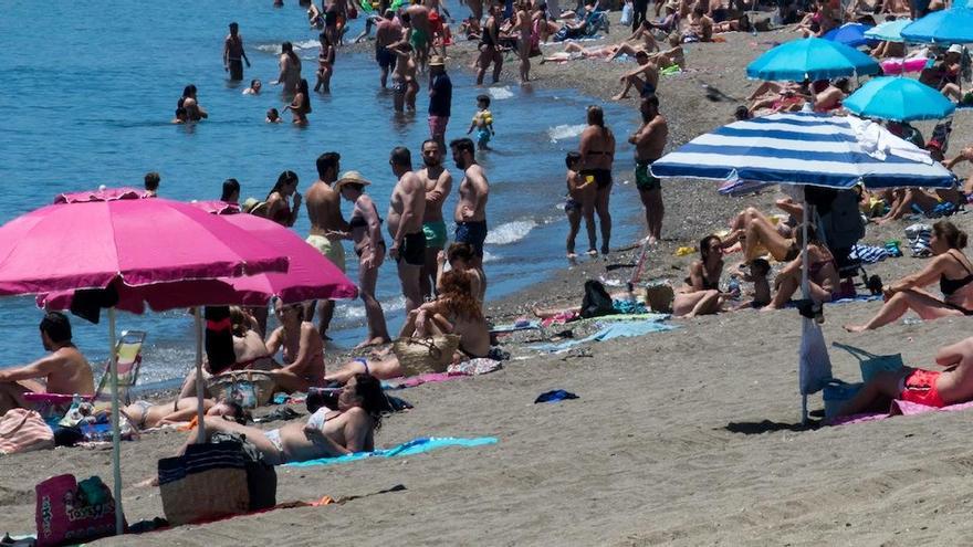 Una imagen de una playa de la capital ayer sábado.