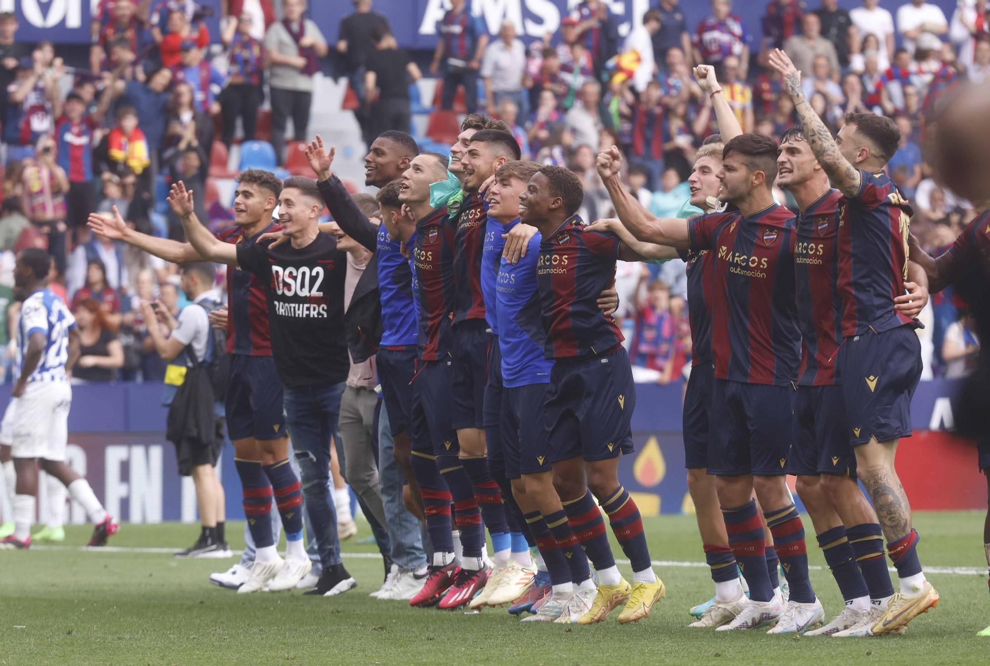 Las mejores imágenes del Levante UD - Deportivo Alavés