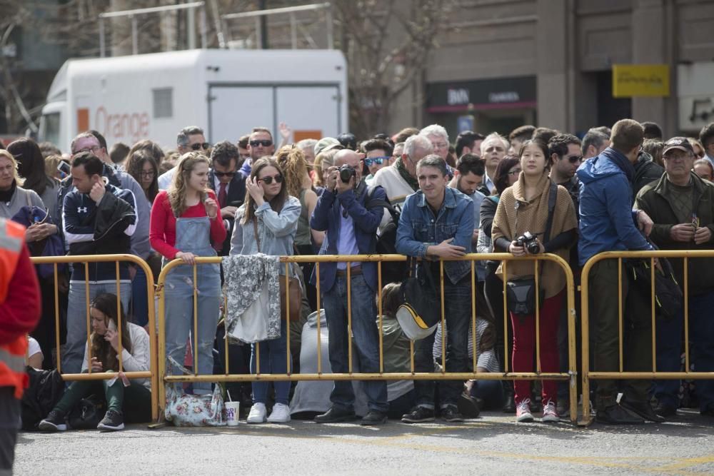 Búscate en la mascletà