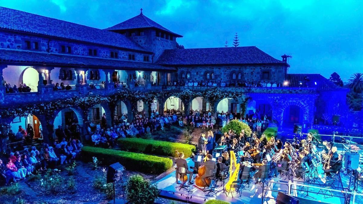 La Orquesta Sinfónica de Las Palmas en el Convento de Las Dominicas en 2025.
