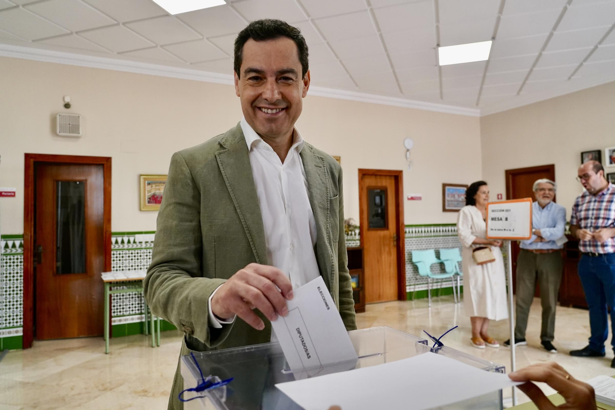 La jornada electoral del 9J al Parlamento Europeo en Málaga, en imágenes