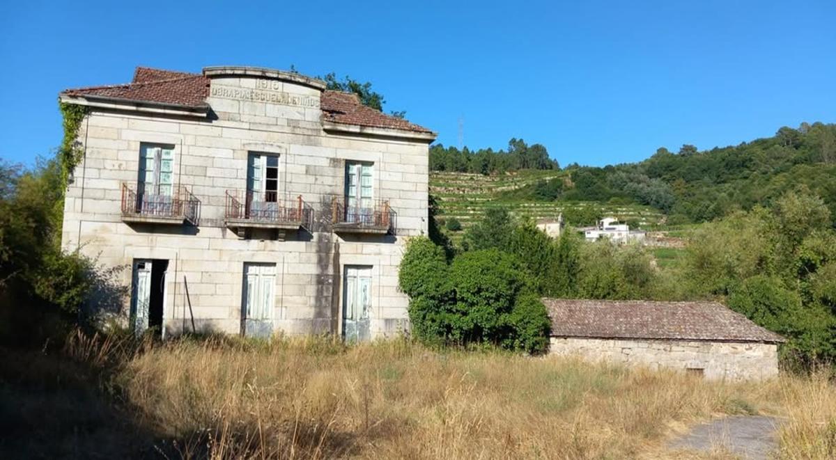 Escuelas Pías de Riobó (Ourense).